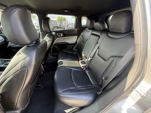 Used 2024 Jeep Compass Limited image 26