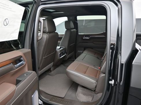 New 2026 GMC Sierra 1500 Denali w/ Technology Package image 23