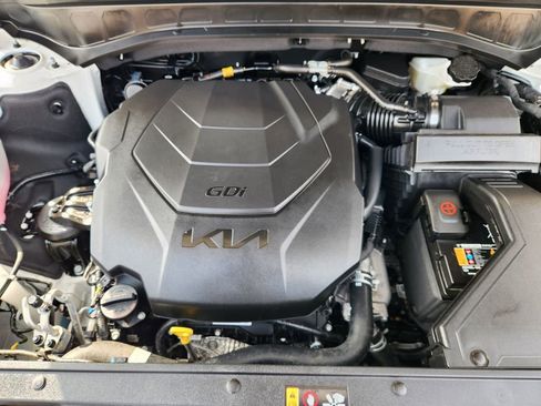 Used 2025 Kia Telluride S image 31