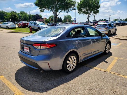 Used 2021 Toyota Corolla LE FWD image 5