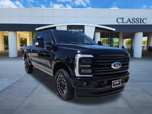 Used 2025 Ford F250 Platinum w/ FX4 Off-Road Package AWD/4WD image 2
