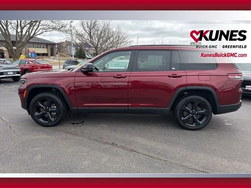 Used 2023 Jeep Grand Cherokee L Laredo image 10