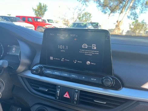 Used 2023 Kia Forte LXS image 21