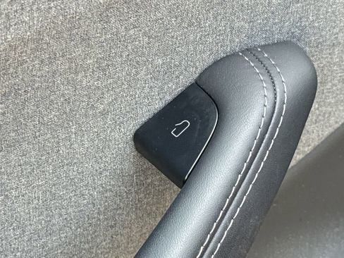 Used 2025 Tesla Model 3 Long Range RWD image 22