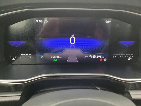 Used 2024 Volkswagen Jetta SE w/ Panoramic Sunroof Package image 23