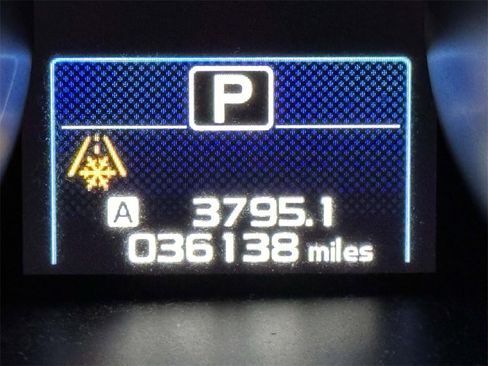 Used 2016 Subaru Legacy 2.5i Limited image 29