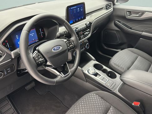 Used 2026 Ford Escape Active w/ Cold Weather Package AWD/4WD image 11