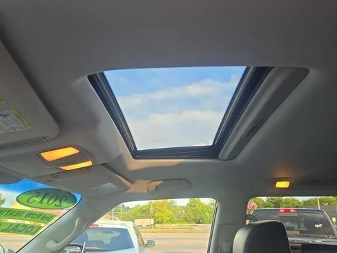 Used 2015 INFINITI QX80 4WD w/ Deluxe Technology Package image 16