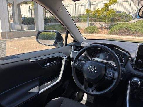 Used 2024 Toyota RAV4 XLE w/ Convenience Package FWD image 36