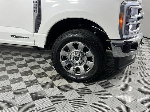 Used 2023 Ford F350 Lariat w/ Lariat Ultimate Package image 13