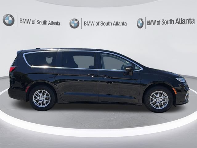 Used 2024 Chrysler Pacifica Touring-L FWD image 29