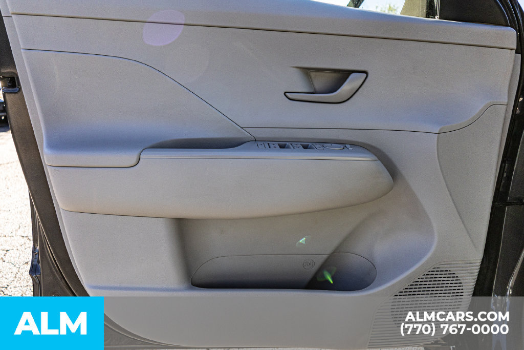 Used 2024 Hyundai Kona SEL FWD image 43
