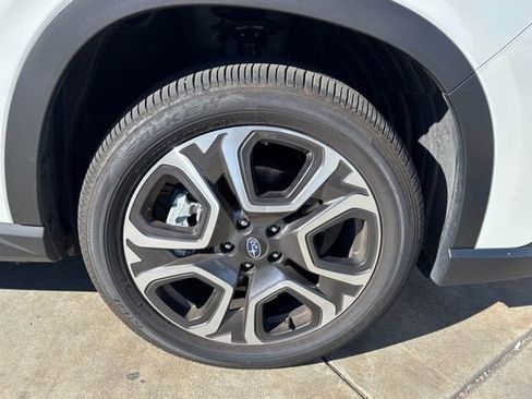 Used 2025 Subaru Ascent Touring w/ Popular Package #2 image 13