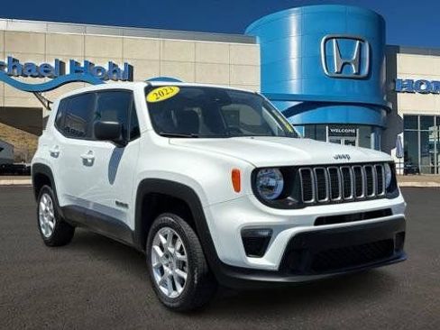 Used 2023 Jeep Renegade Latitude AWD/4WD image 1