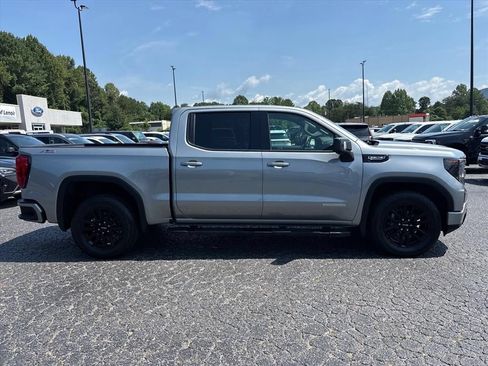 Used 2024 GMC Sierra 1500 Elevation w/ Elevation Premium Package AWD/4WD image 9