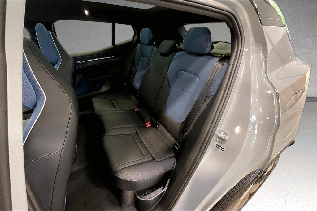 Certified 2026 Volvo EX30 Plus w/ Climate Package AWD/4WD image 22
