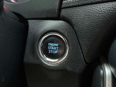 Used 2020 Toyota RAV4 XLE image 34