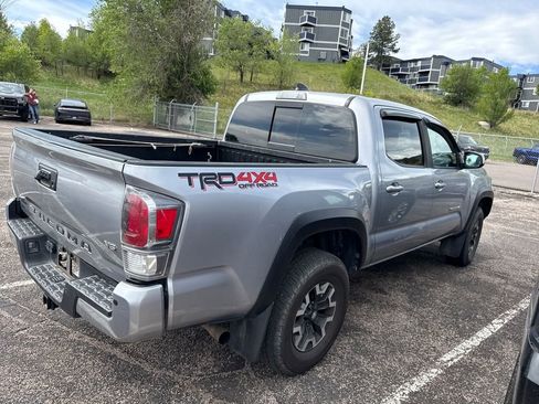 Used 2021 Toyota Tacoma TRD Off-Road w/ Technology Package AWD/4WD image 5