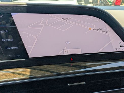 Used 2022 Cadillac Escalade Premium Luxury Platinum image 9