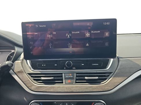 Used 2025 Nissan Altima 2.5 SL FWD image 21
