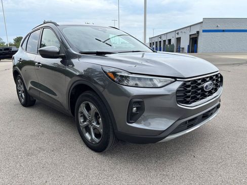 Used 2025 Ford Escape ST-Line Select AWD/4WD image 9