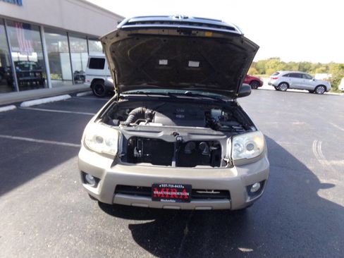 Used 2008 Toyota 4Runner SR5 image 32