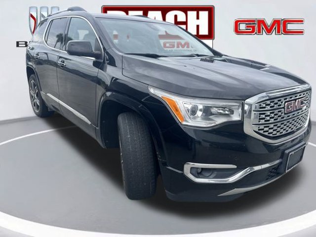 Used 2017 GMC Acadia Denali w/ Technology Package AWD/4WD image 3
