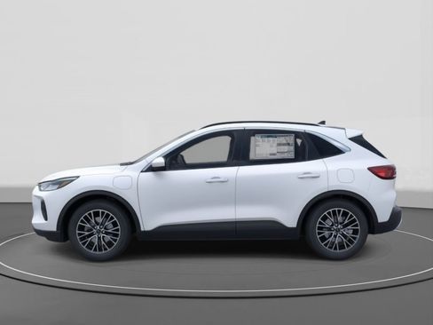 New 2025 Ford Escape SE image 3