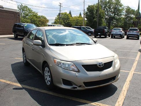 Used 2009 Toyota Corolla LE w/ All Weather Guard Pkg FWD image 4