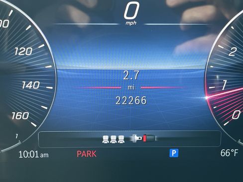 Certified 2024 Mercedes-Benz GLE 350 4MATIC w/ Winter Package image 22