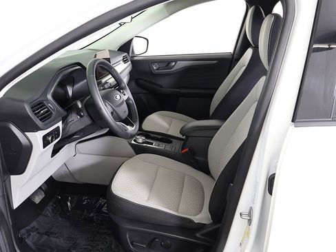 Used 2023 Ford Escape Active image 31