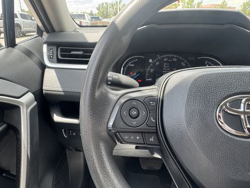Certified 2024 Toyota RAV4 LE AWD/4WD image 31