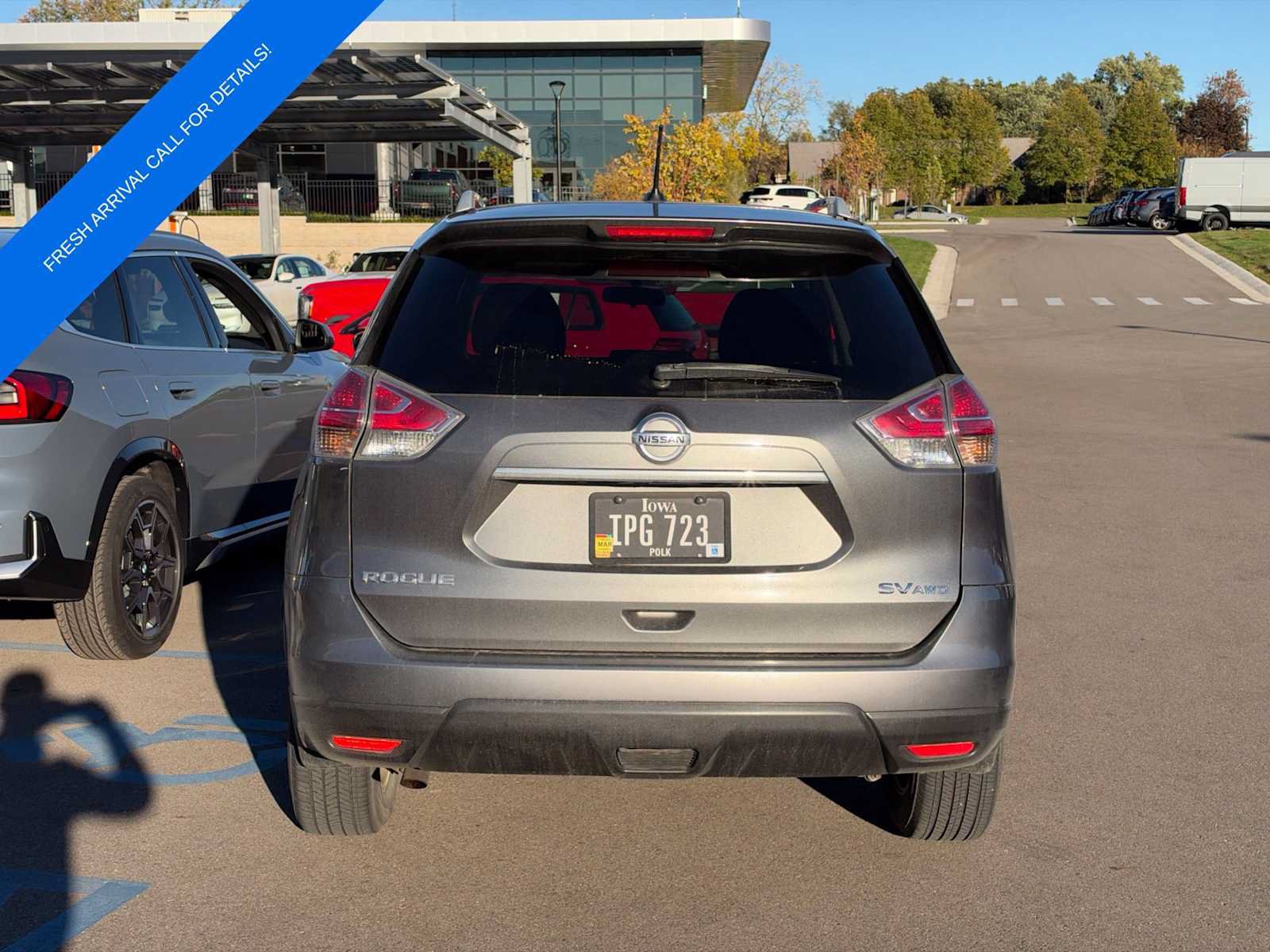 Used 2016 Nissan Rogue SV w/ SV Premium Package AWD/4WD image 5
