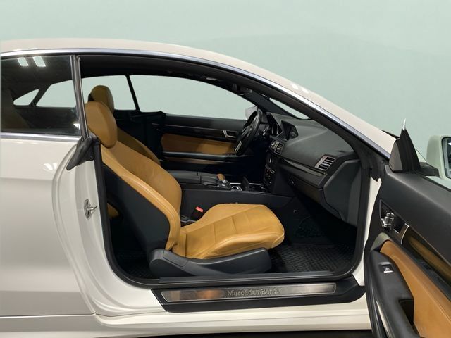 Used 2017 Mercedes-Benz E 400 4MATIC Coupe image 28