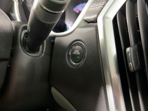 Used 2011 Cadillac SRX 2WD image 24