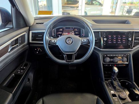 Used 2019 Volkswagen Atlas SEL AWD/4WD image 18