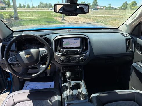 Used 2022 Chevrolet Colorado Z71 AWD/4WD image 22