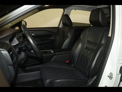 Used 2023 Nissan Rogue Platinum w/ Platinum Premium Package AWD/4WD image 27