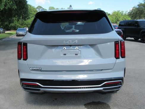 Used 2023 Kia Sorento SX FWD image 6