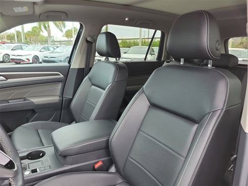 Used 2021 Volkswagen Atlas SE w/ Panoramic Sunroof Package image 21