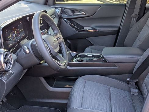 New 2026 Chevrolet Equinox LT w/ Midnight Edition FWD image 17