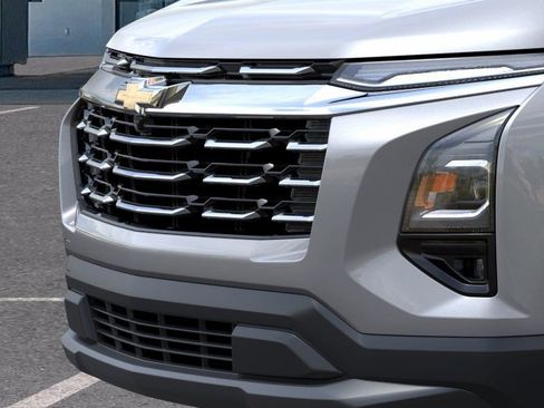 New 2026 Chevrolet Equinox LT w/ Safety and Technology Package FWD image 13