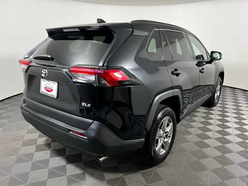 Used 2024 Toyota RAV4 XLE image 5