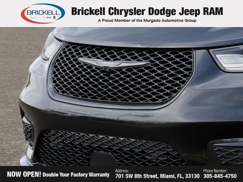 Used 2026 Chrysler Pacifica Select w/ S Appearance Package FWD image 11