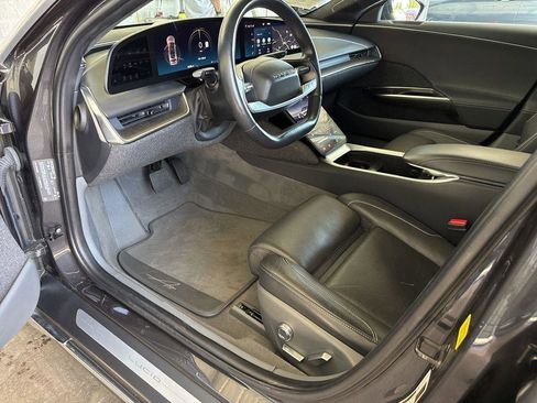 Used 2023 Lucid Air Touring AWD/4WD image 16