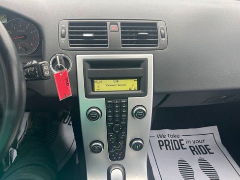 Used 2011 Volvo C30 T5 R-Design image 22