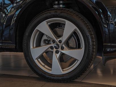 New 2025 Audi Q5 Premium Plus