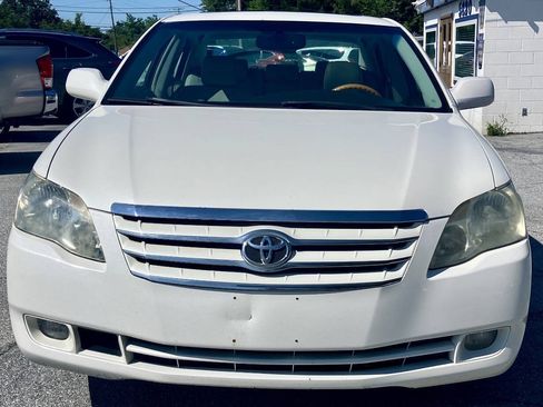Used 2006 Toyota Avalon Limited FWD image 3
