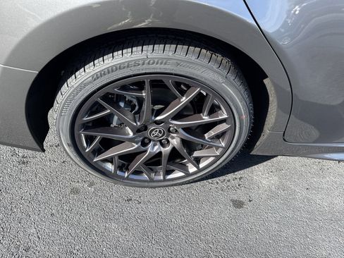 New 2025 Toyota Camry SE w/ Convenience Package FWD image 11