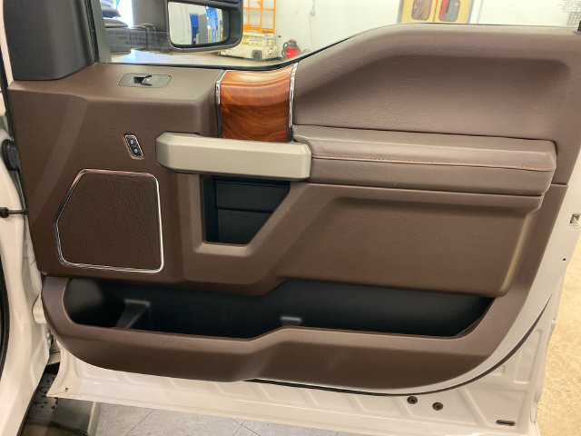 Used 2018 Ford F150 King Ranch w/ Equipment Group 601A Luxury AWD/4WD image 39